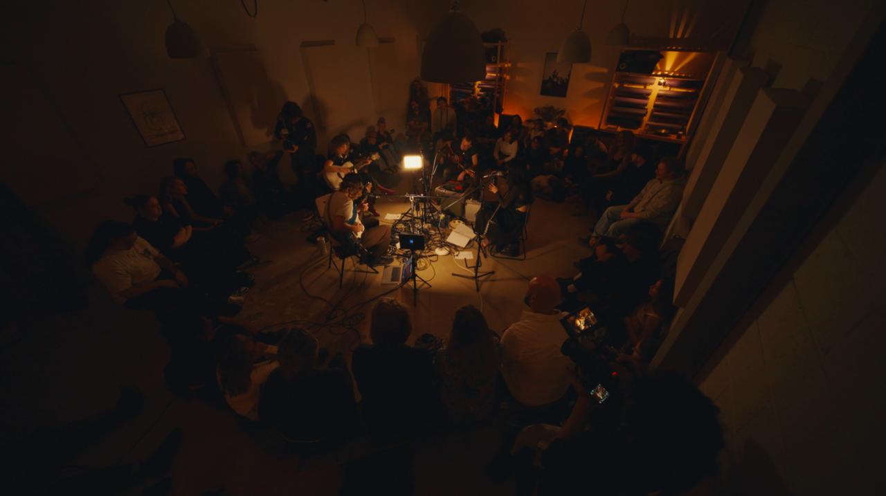 In The Round live performance